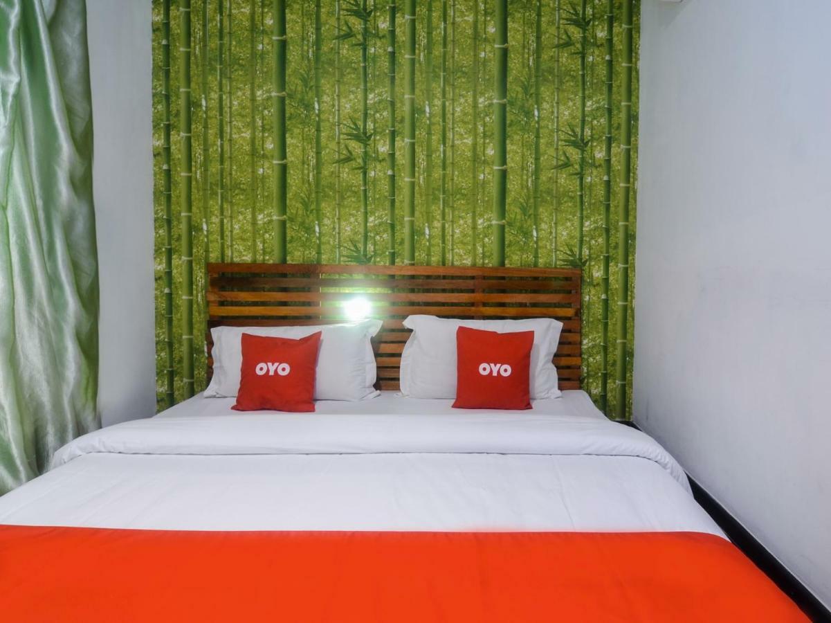 Oyo 1119 Memoire Express Hotel กูชิง ภายนอก รูปภาพ